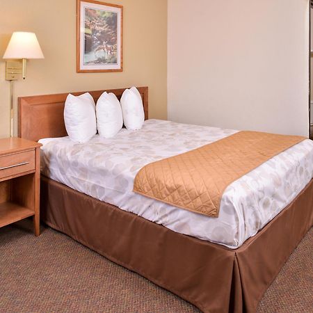 Americas Best Value Inn Missouri Valley Dış mekan fotoğraf